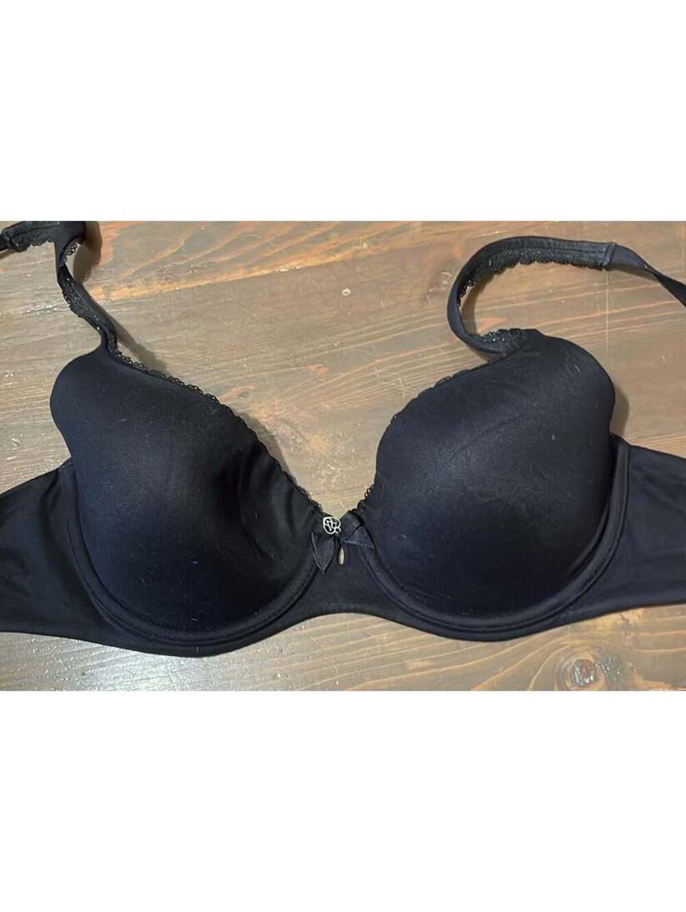 Victoria’s Secret body by Victoria lined Demi bra size 32 D